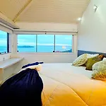 Vista Para O Mar, Praia E Piscina No Condominio Buzios Resort Pe Na Areia