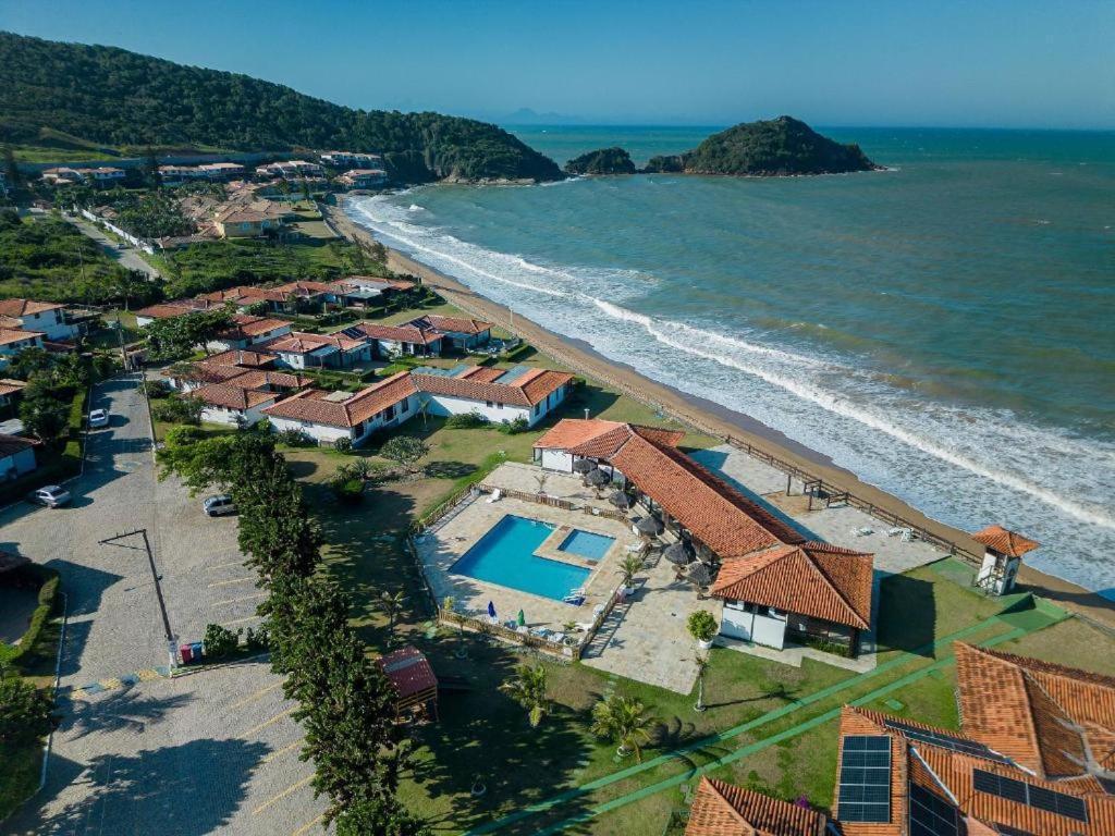 Vista Para O Mar, Praia E Piscina No Condominio Buzios Resort Pe Na Areia
